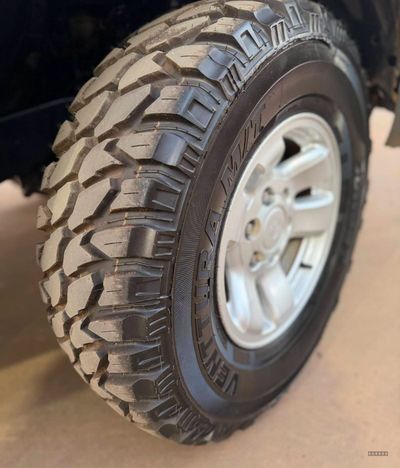 Toyota Hilux miniatura 9