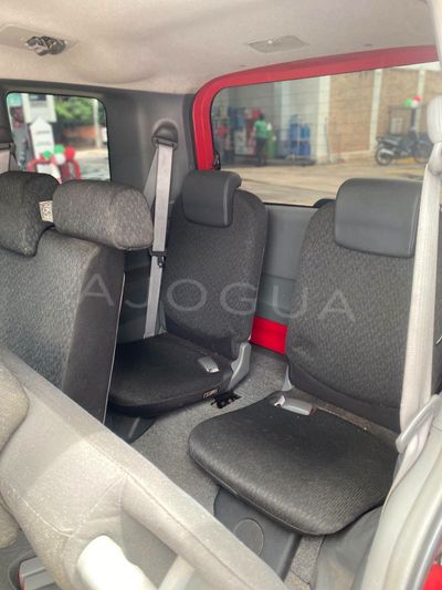 Toyota Sienta miniatura 18