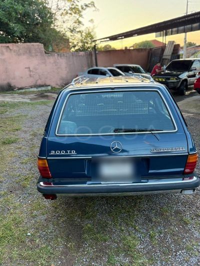 Mercedes-Benz 300 TD miniatura 7
