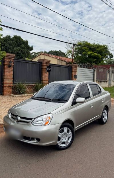 Toyota Platz miniatura 5