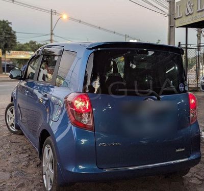 Toyota Ractis miniatura 10