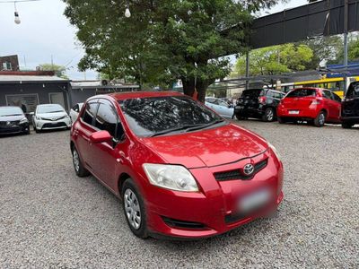 Toyota Auris thumbnail 1