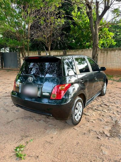 Toyota Ist miniatura 6