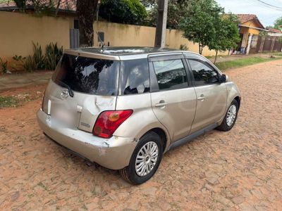 Toyota Ist miniatura 4