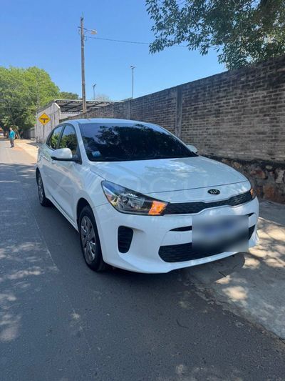 Kia Rio miniatura 3