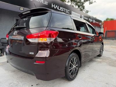 Toyota Wish miniatura 3
