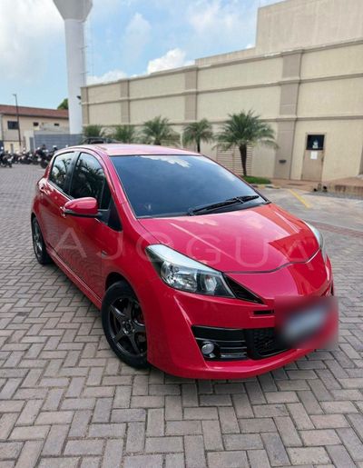 Toyota Vitz thumbnail 1