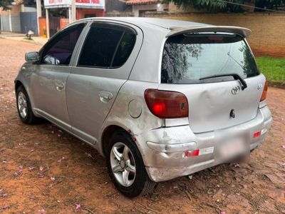 Toyota Vitz miniatura 2