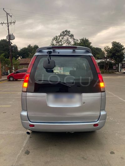 Toyota Noah miniatura 6