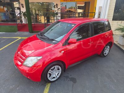 Toyota Ist miniatura 3