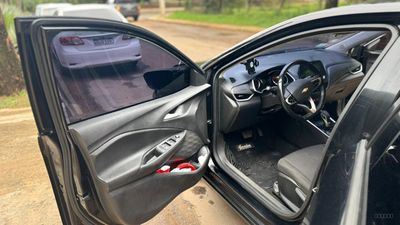 Chevrolet Onix Plus miniatura 13