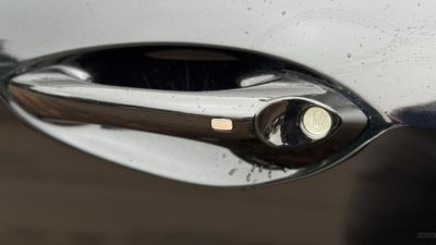 Chevrolet Onix Plus miniatura 11