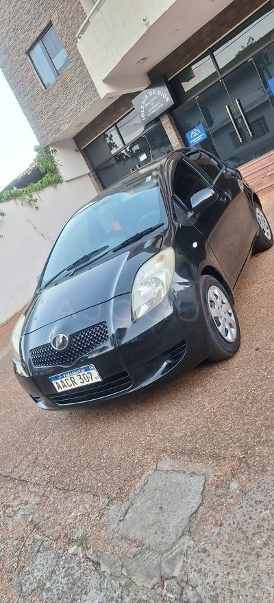 Toyota Vits miniatura 6