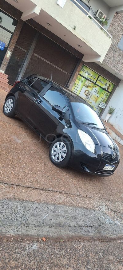 Toyota Vits miniatura 3