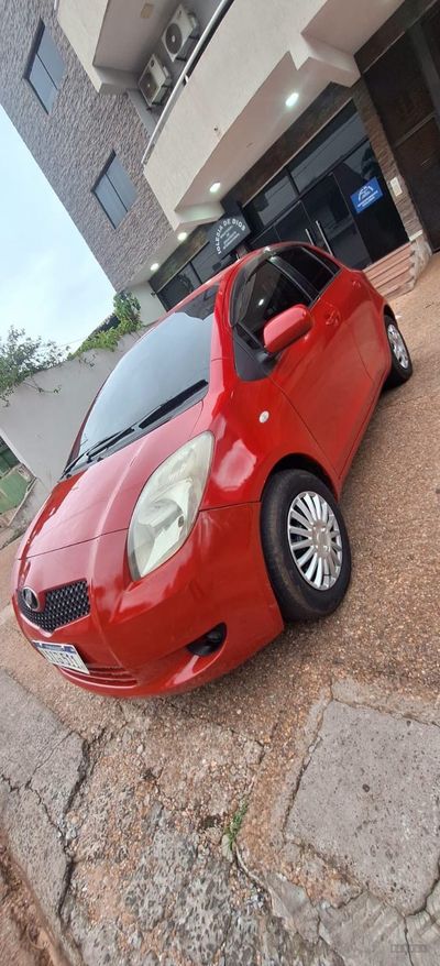 Toyota Vitz thumbnail 1