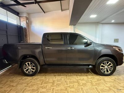 Toyota Hilux miniatura 10