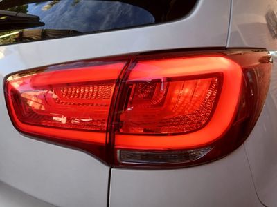 Kia Sportage miniatura 5