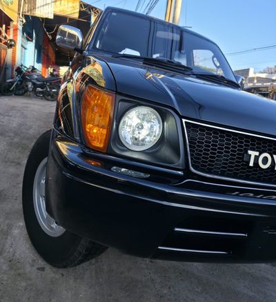 Toyota Land Cruiser Prado miniatura 3