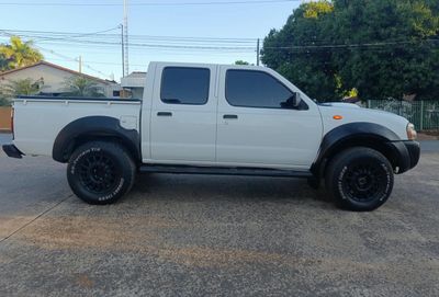 Nissan Frontier miniatura 12