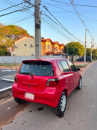 Toyota Vitz miniatura 6