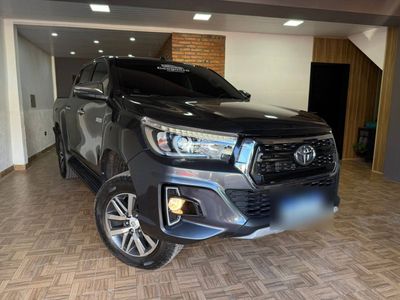Toyota Hilux miniatura 4