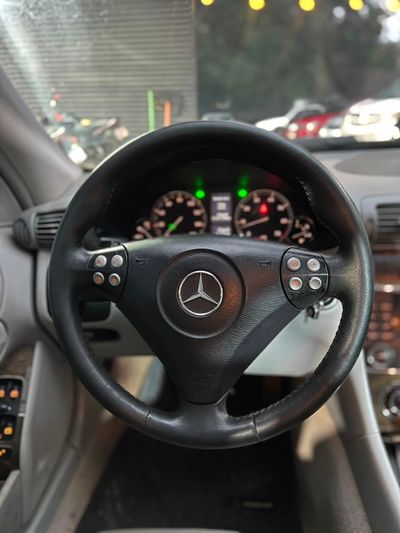Mercedes-Benz C230 miniatura 5