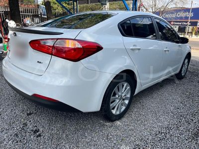 Kia Cerato miniatura 4
