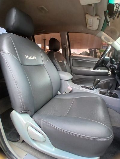Toyota Hilux miniatura 10