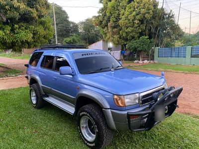 Toyota Hilux Surf thumbnail 1