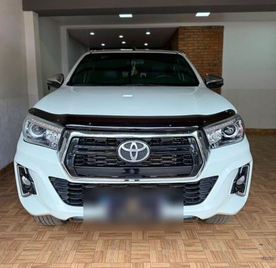 Toyota Hilux miniatura 18