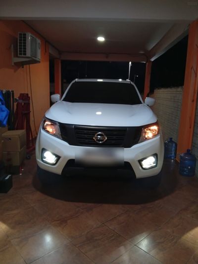 Nissan Frontier miniatura 3