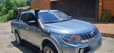 Mitsubishi Triton miniatura 16