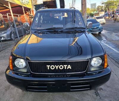 Toyota Land Cruiser Prado thumbnail 1