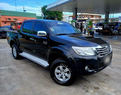 Toyota Hilux miniatura 11