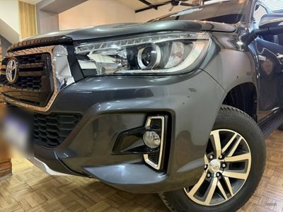 Toyota Hilux miniatura 3