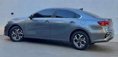 Kia Cerato miniatura 4