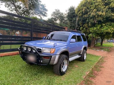 Toyota Hilux Surf miniatura 10