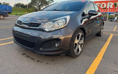 Kia Rio thumbnail 1