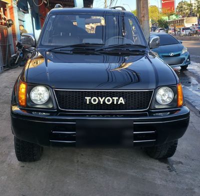 Toyota Land Cruiser Prado miniatura 8