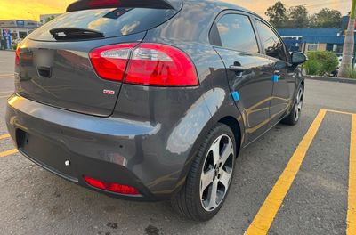 Kia Rio miniatura 7