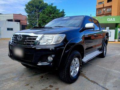 Toyota Hilux miniatura 14