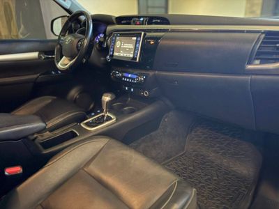 Toyota Hilux miniatura 6
