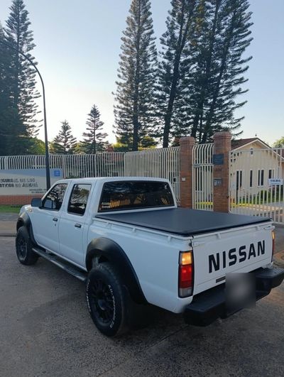 Nissan Frontier miniatura 3
