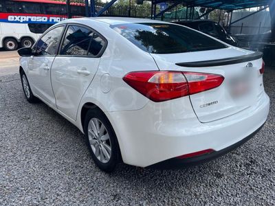 Kia Cerato miniatura 10