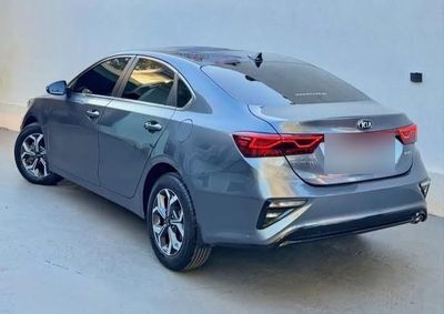 Kia Cerato miniatura 7