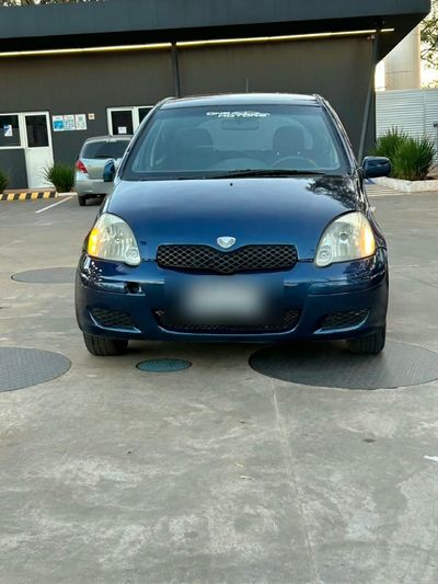 Toyota Vitz miniatura 2