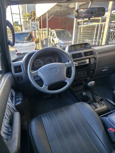Toyota Land Cruiser Prado miniatura 13