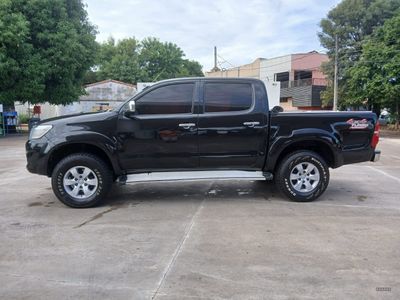 Toyota Hilux miniatura 8