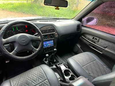 Nissan Terrano miniatura 6
