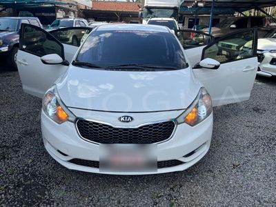 Kia Cerato miniatura 3